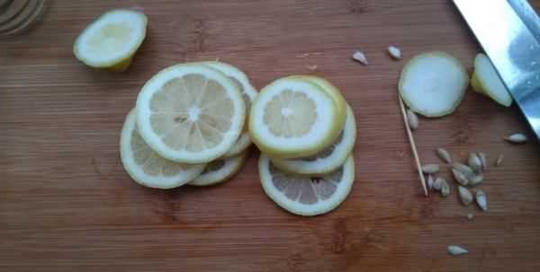 柠檬百香果汁怎么做,介绍下百香果柠檬水怎样做好吃图6