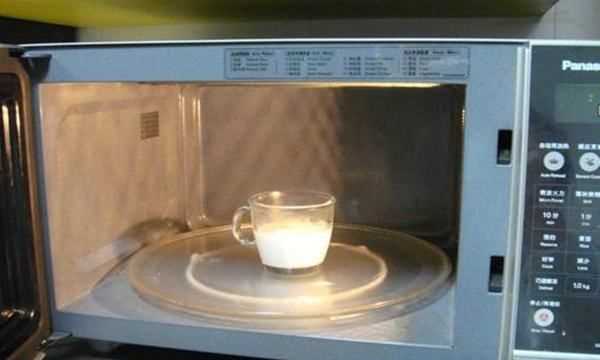 微波炉可以热牛奶,牛奶可以放微波炉里面加热几分钟图4