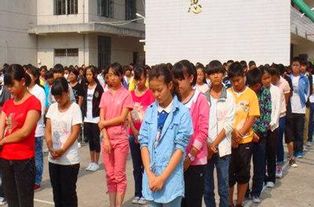 纪念汶川地震作文开头